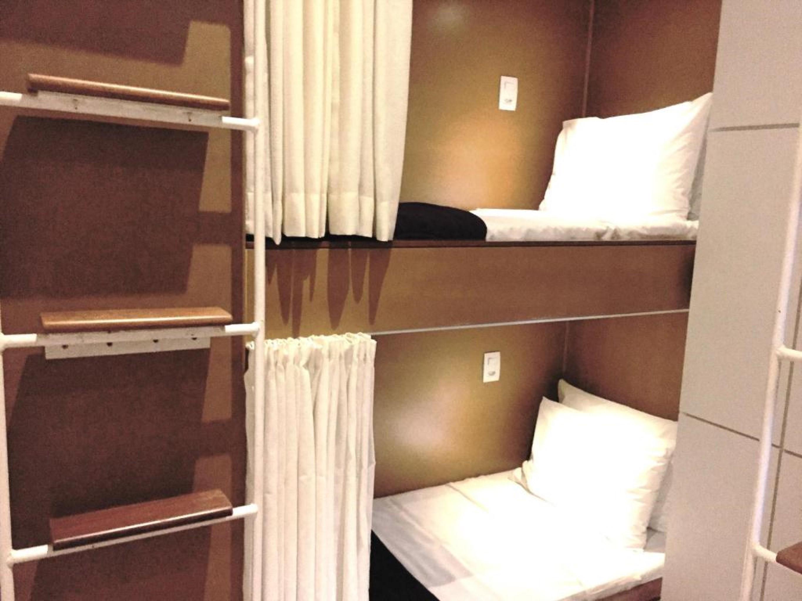 Hostel 25