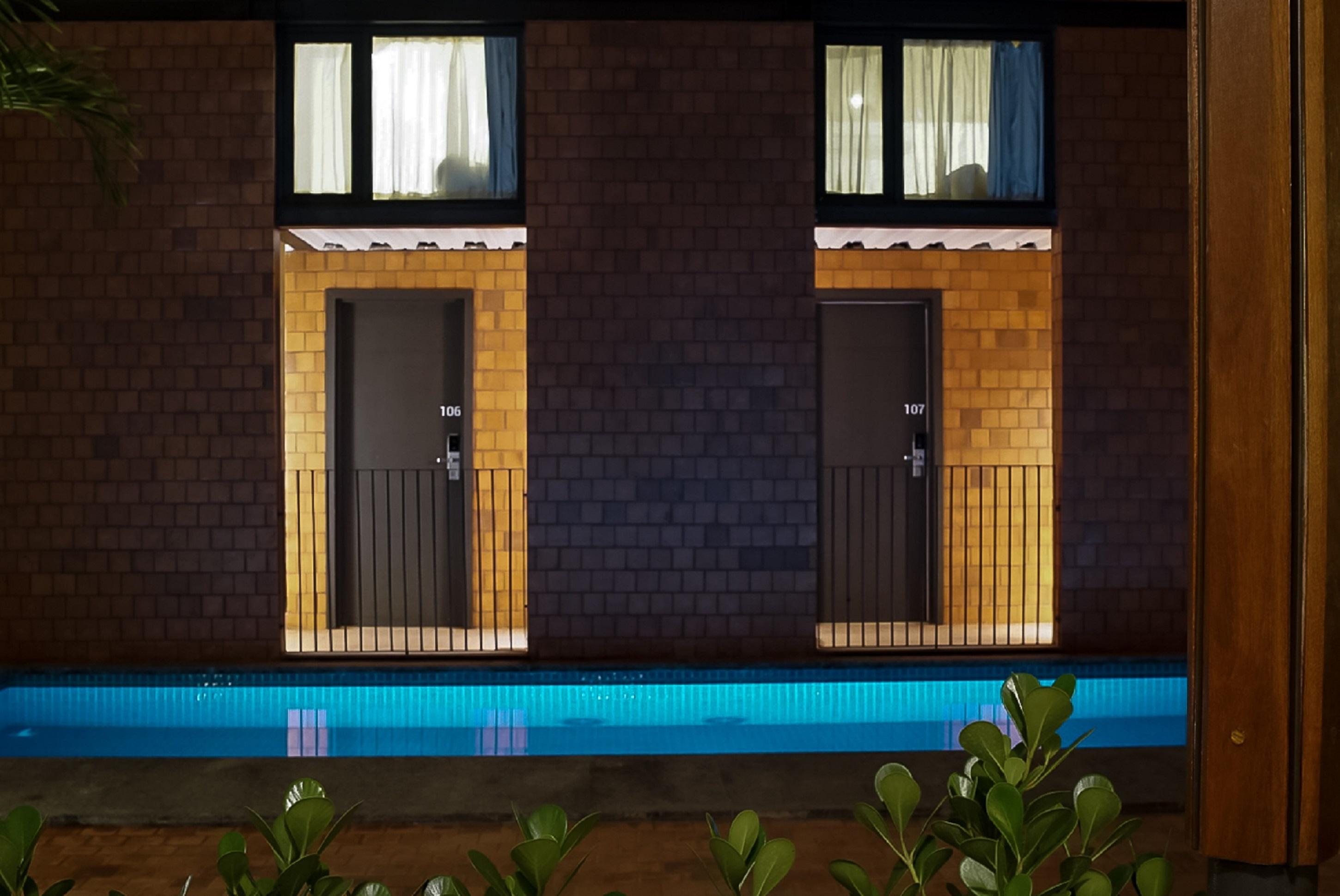 Hostal 25 *